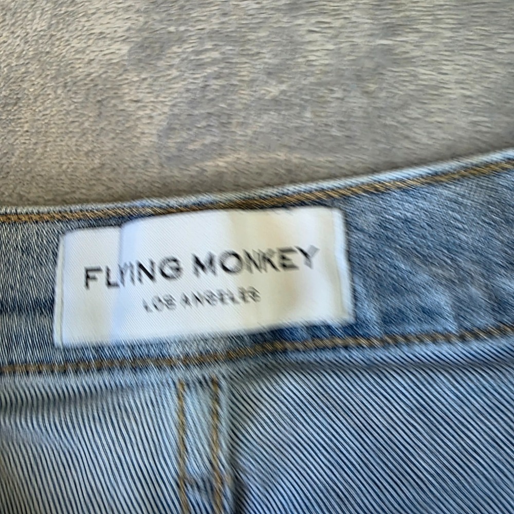 Flying Monkey Women's High Rise Denim Shorts Size 30 Light Wash - Picture 2 of 4